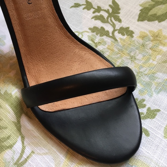 CHINESE LAUNDRY Black Lace Up Stilettos - Picture 6 of 8